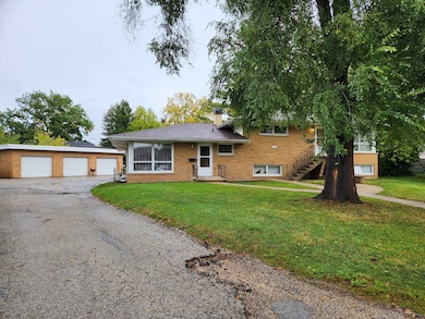 1735 Greene Ct, Aurora, IL 60506 - photo 3