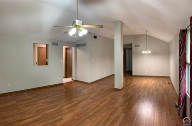 2310 SW Ancaster Rd, Topeka, KS 66614 - photo 3