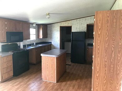 527 Fm 360 Rd, Beasley, TX 77417 - photo 5