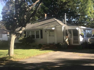 331 Sherburne Rd, Portsmouth, NH 03801 - photo 2