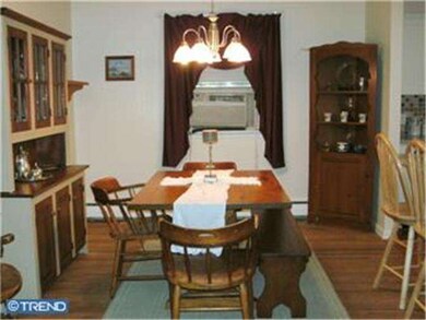 3001/2 Francis Ave, Norristown, PA 19401 - photo 4