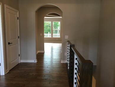 Foyer to living space