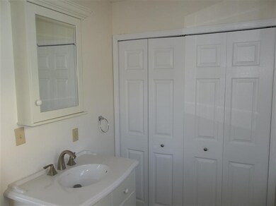 743 Maple St, Niles, MI 49120 - photo 6