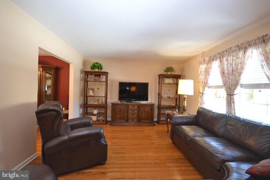 184 Berkley Ave, Lansdowne, PA 19050 - photo 7