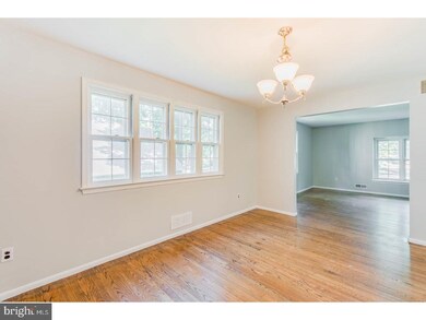 926 Locksley Ln, West Deptford, NJ 08096 - photo 6