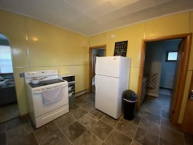 124 Denmark St, Berlin, NH 03570 - photo 2