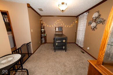 63 Park Forest Dr N, Whiteland, IN 46184 - photo 6