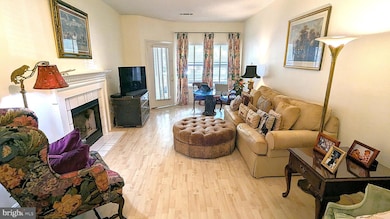 4417 Fair Stone Dr unit 104, Fairfax, VA 22033 - photo 6