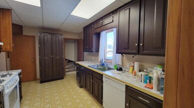 112 Main St E, Clarks Grove, MN 56016 - photo 7