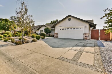 2253 Kathleen Way, Redding, CA 96003 - photo 2