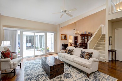 10133 Valley Forge Dr unit 36, Houston, TX 77042 - photo 6