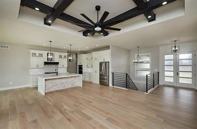 17686 Hammontree Dr, Clive, IA 50325 - photo 5