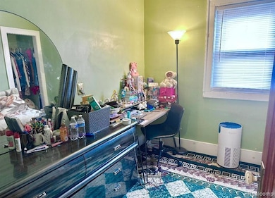 3929 Caniff St, HamtraMcK, MI 48212 - photo 7