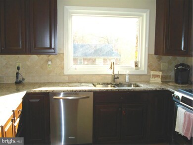 6419 Lyric Ln, Falls Church, VA 22044 - photo 6