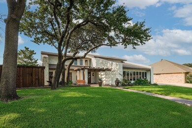 305 Quail Crest Dr, Bedford, TX 76021 - photo 2