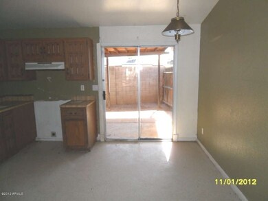 EAT IN KITCHEN W/EXIT TO PATIO