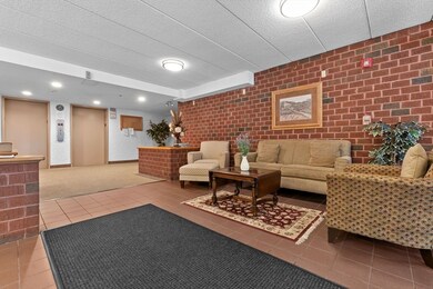 Franklin Manor unit 501, Melrose, MA 02176 - photo 3