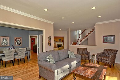 607 Ellsworth Dr, Silver Spring, MD 20910 - photo 4