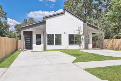 8109 Cabot St unit A/B, Houston, TX 77078 - photo 4