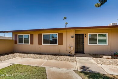 10873 W Santa fe Dr unit 13, Sun City, AZ 85351 - photo 2