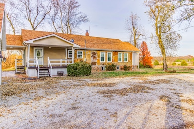 8633 Cl 186, Carthage, MO 64836 - photo 2