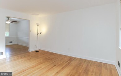 8615 Oakleigh Rd, Parkville, MD 21234 - photo 4