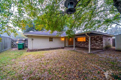 8818 Stone Brook Ln, Houston, TX 77040 - photo 7