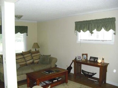 18 W Lincoln Ave, Tomahawk, WI 54487 - photo 3