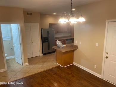 154 Crossing Ct unit 2, Shepherdsville, KY 40165 - photo 3