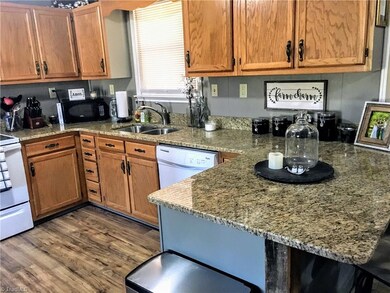 3004 Rob Cruthis Rd, High Point, NC 27263 - photo 7