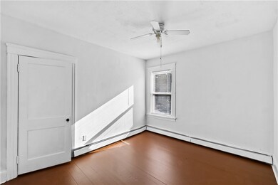 167 Sisson St, Pawtucket, RI 02860 - photo 5