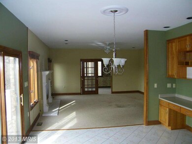 2410 Constantine Dr, Sykesville, MD 21784 - photo 5