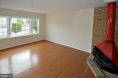 9150 Burke Rd, Burke, VA 22015 - photo 5