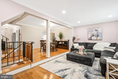 7940 Bethelen Woods Ln, Springfield, VA 22153 - photo 5