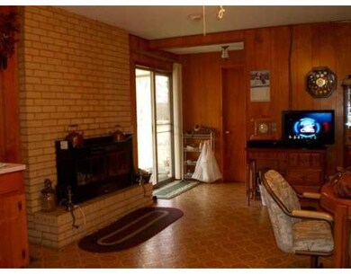 Den/Family/Great Room.