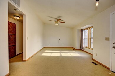 916 E Clark Ave, Nampa, ID 83686 - photo 6