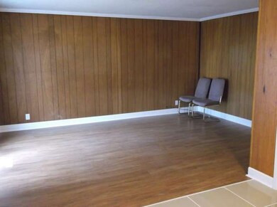 1008 Tacoma St, Carpentersville, IL 60110 - photo 7