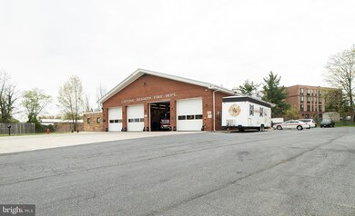 6055 Central Ave, Capitol Heights, MD 20743 - photo 2