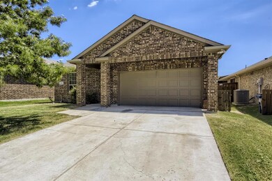 864 Austin Ln, Lavon, TX 75166 - photo 2
