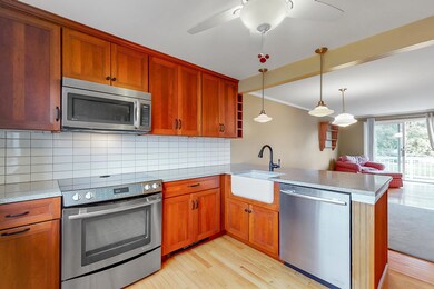 25 Long Beach Ave unit 7, York, ME 03909 - photo 4