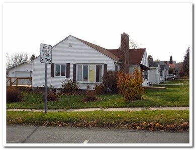 2702 W Skyline Pkwy, Duluth, MN 55806 - photo 3