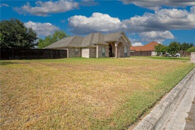 2910 Mi Cielo Dr, Weslaco, TX 78599 - photo 3