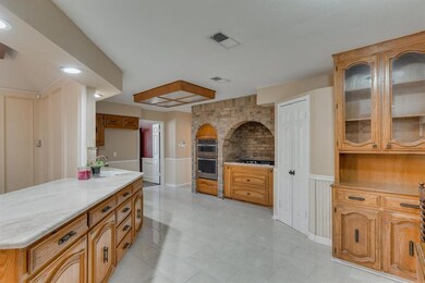 604 April Sound, Bedford, TX 76021 - photo 7