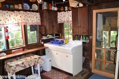 27 Winemack St, Oak Bluffs, MA 02557 - photo 7