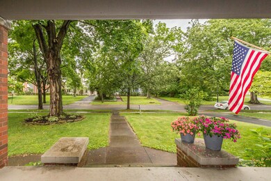70 N Cassingham Rd 06
