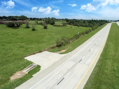 1412 Ward Bend Rd, Sealy, TX 77474 - photo 7