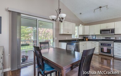 365 River Place unit 9, Lowell, MI 49331 - photo 5