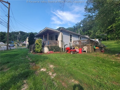 1832 Roxalana Rd, Dunbar, WV 25064 - photo 2