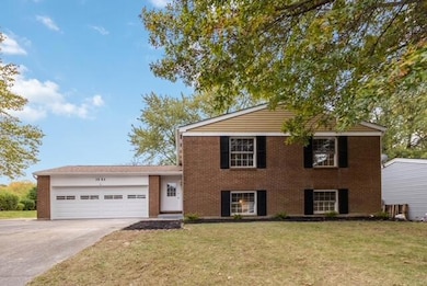 1551 Meadow Hill Ct, Florence, KY 41042 - photo 2