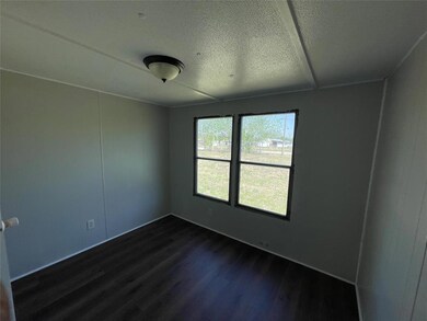 101 W Sandy Lee Ln, Weatherford, TX 76085 - photo 4